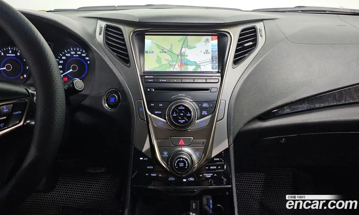 Hyundai Grandeur 2011 3.0 автомат (гидро), фото 19