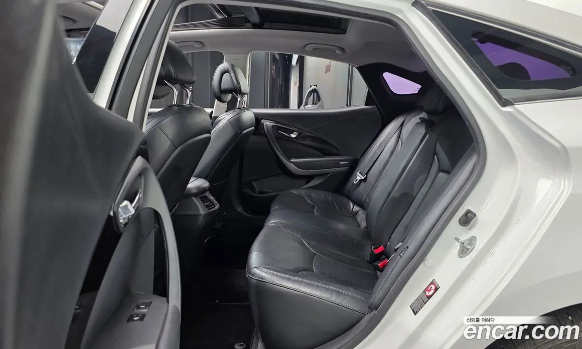Hyundai Grandeur 2015 3.0 автомат (гидро), фото 17 Hyundai Grandeur 2015 3.0 автомат (гидро), фото 17
