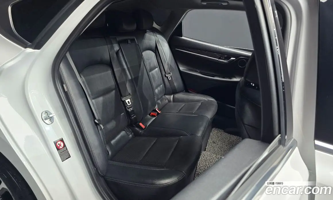 Hyundai Grandeur 2016 2.4 автомат (гидро), фото 16