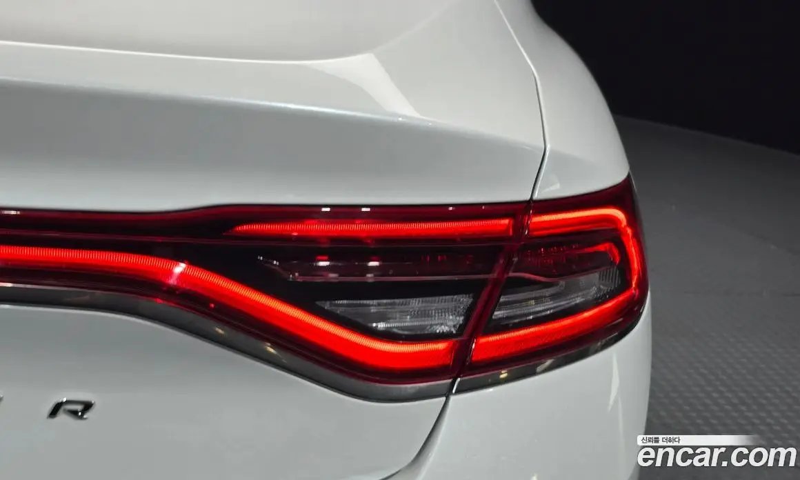 Hyundai Grandeur 2016 2.4 автомат (гидро), фото 9