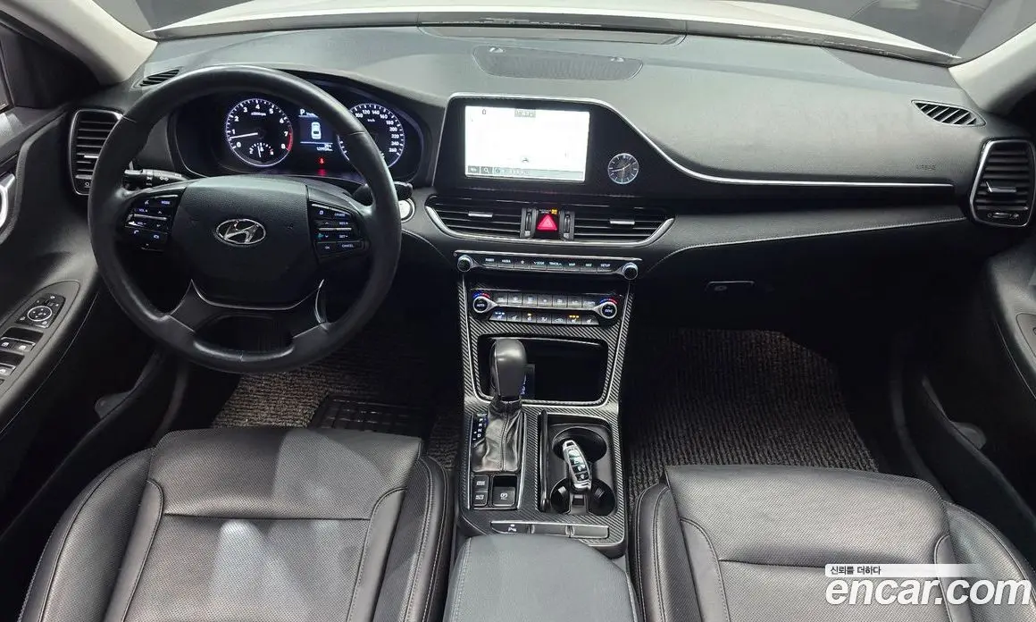 Hyundai Grandeur 2016 2.4 автомат (гидро), фото 10
