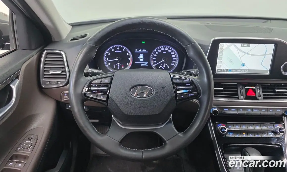 Hyundai Grandeur 2017 2.4 автомат (гидро), фото 14 Hyundai Grandeur 2017 2.4 автомат (гидро), фото 14