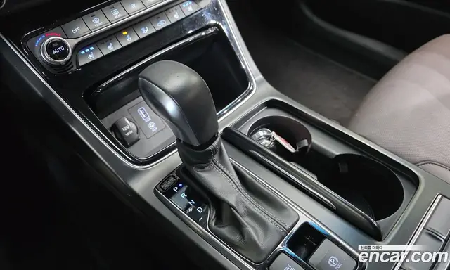 Hyundai Grandeur 2017 2.4 автомат (гидро), миниатюра 9 Hyundai Grandeur 2017 2.4 автомат (гидро), миниатюра 9