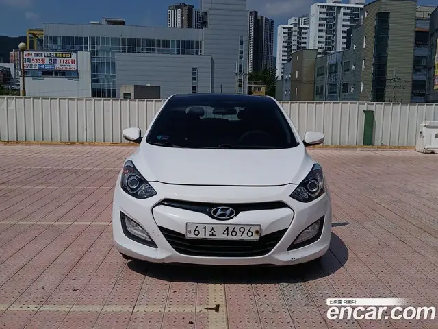 Hyundai i30 2012 1.6 автомат (гидро), миниатюра 2 Hyundai i30 2012 1.6 автомат (гидро), миниатюра 2