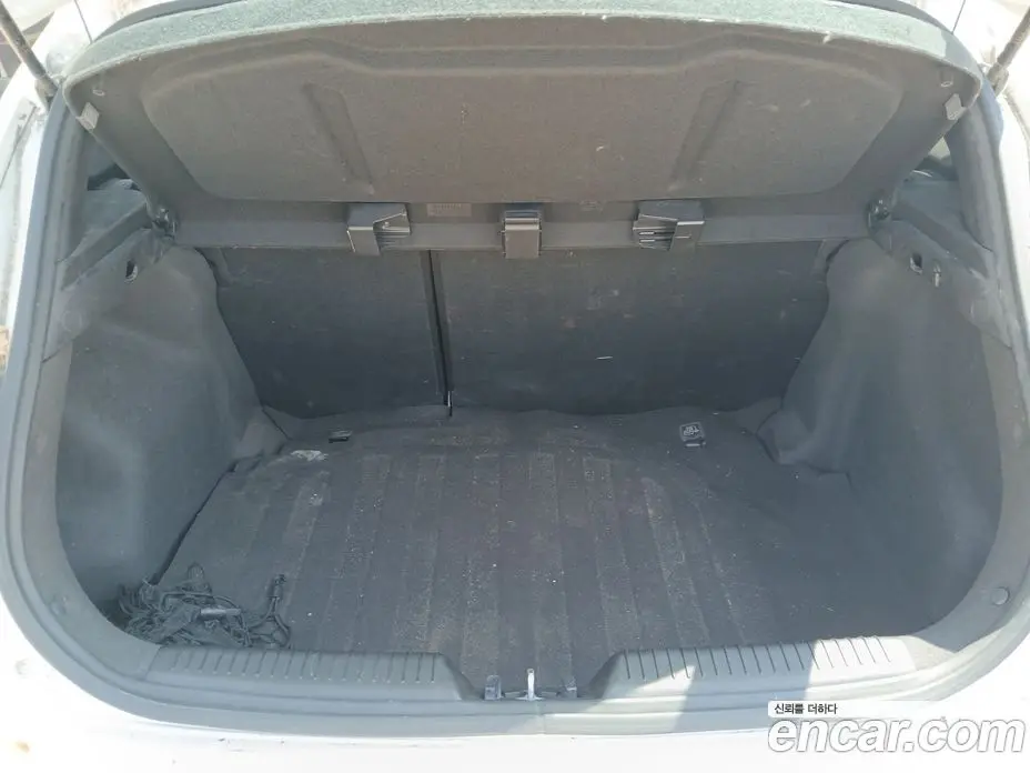 Hyundai i30 2012 1.6 автомат (гидро), фото 19 Hyundai i30 2012 1.6 автомат (гидро), фото 19