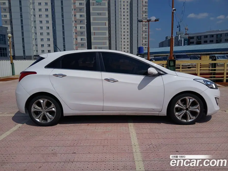 Hyundai i30 2012 1.6 автомат (гидро), фото 6 Hyundai i30 2012 1.6 автомат (гидро), фото 6