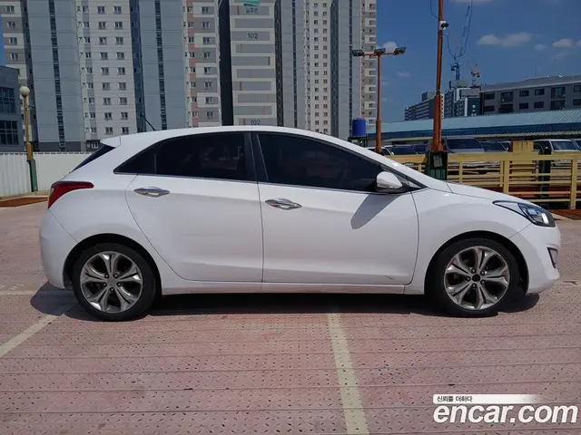 Hyundai i30 2012 1.6 автомат (гидро), миниатюра 6 Hyundai i30 2012 1.6 автомат (гидро), миниатюра 6