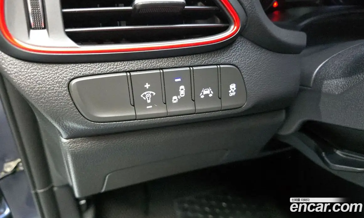 Hyundai i30 2018 1.6 автомат (гидро), фото 13