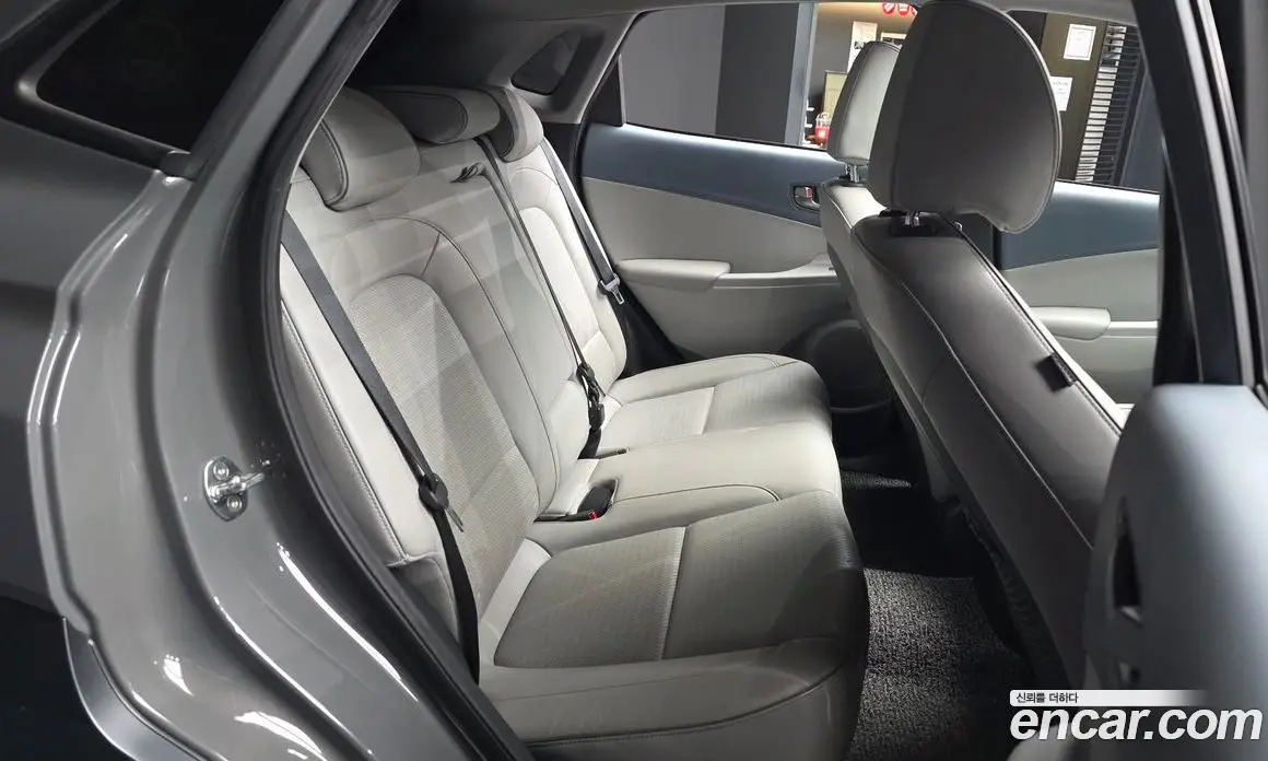 Hyundai Kona 2018 0.2 автомат (гидро), фото 12