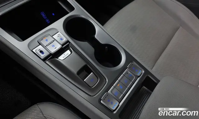Hyundai Kona 2018 0.2 автомат (гидро), миниатюра 9