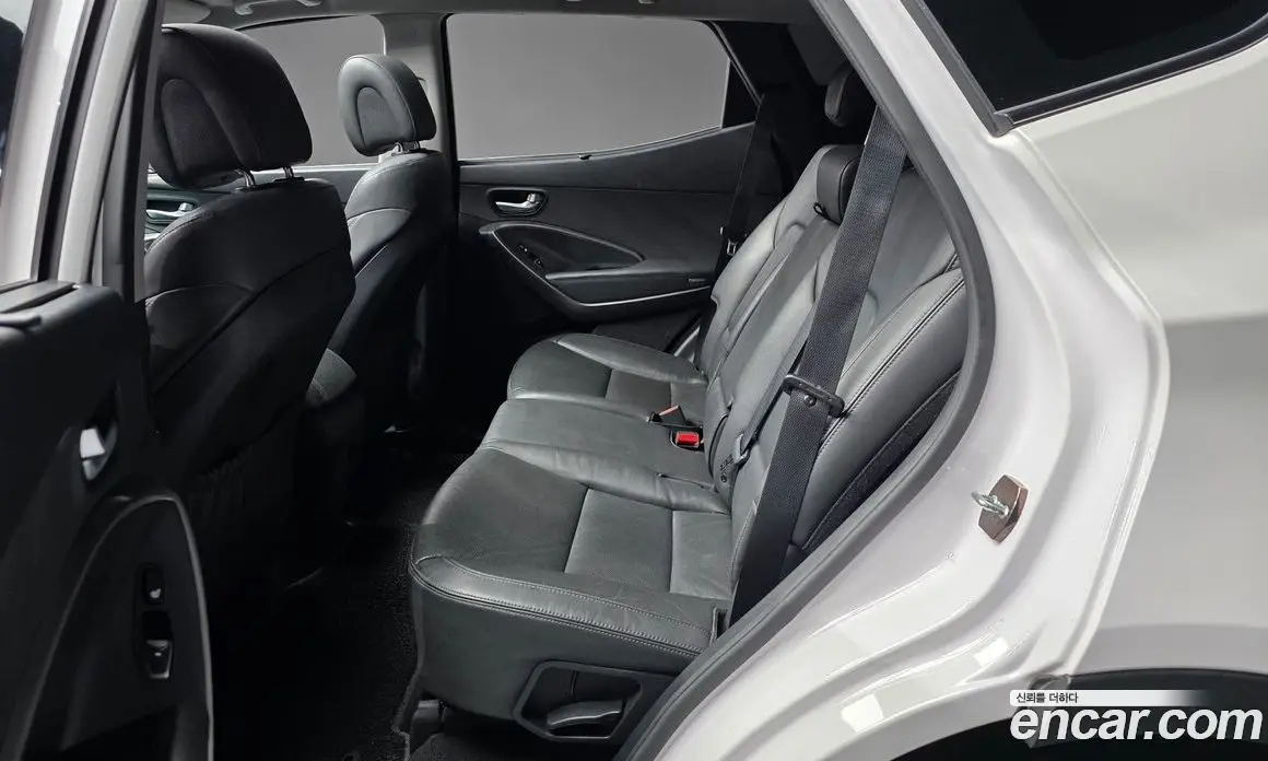 Hyundai Santa Fe 2016 2.0 автомат (гидро), фото 16