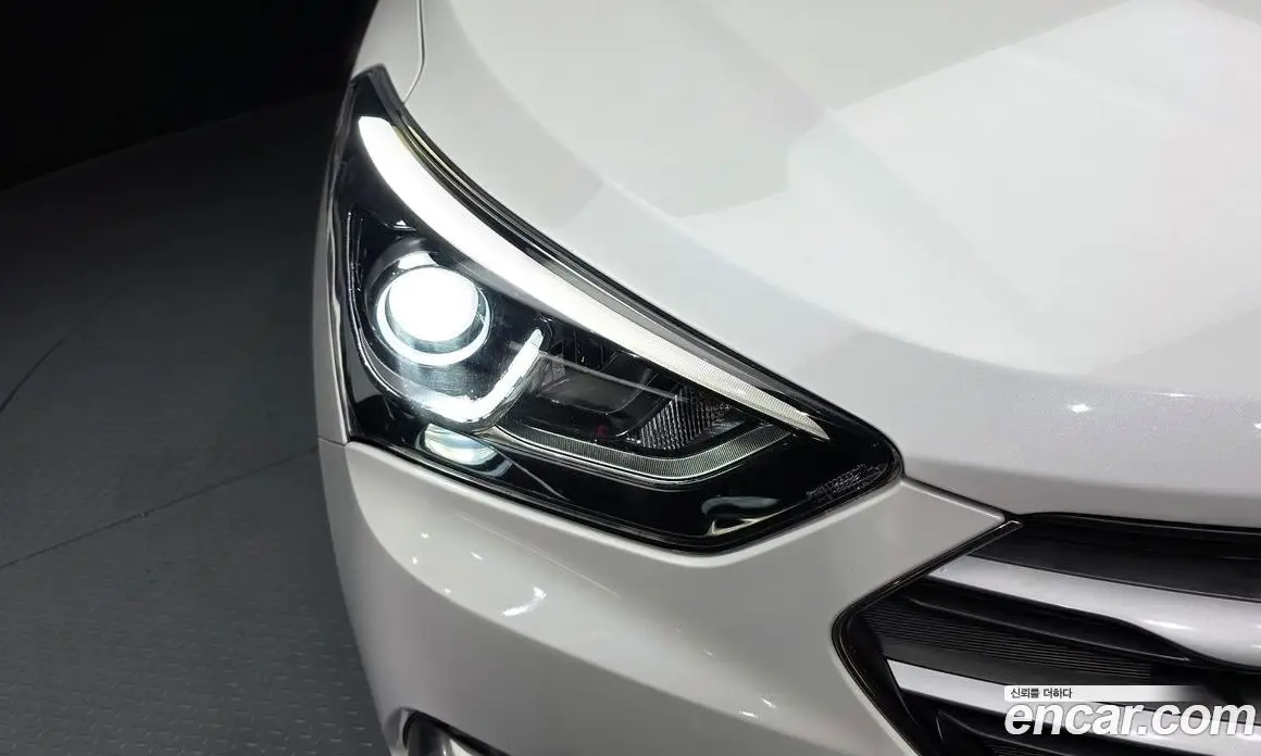 Hyundai Santa Fe 2016 2.0 автомат (гидро), фото 8