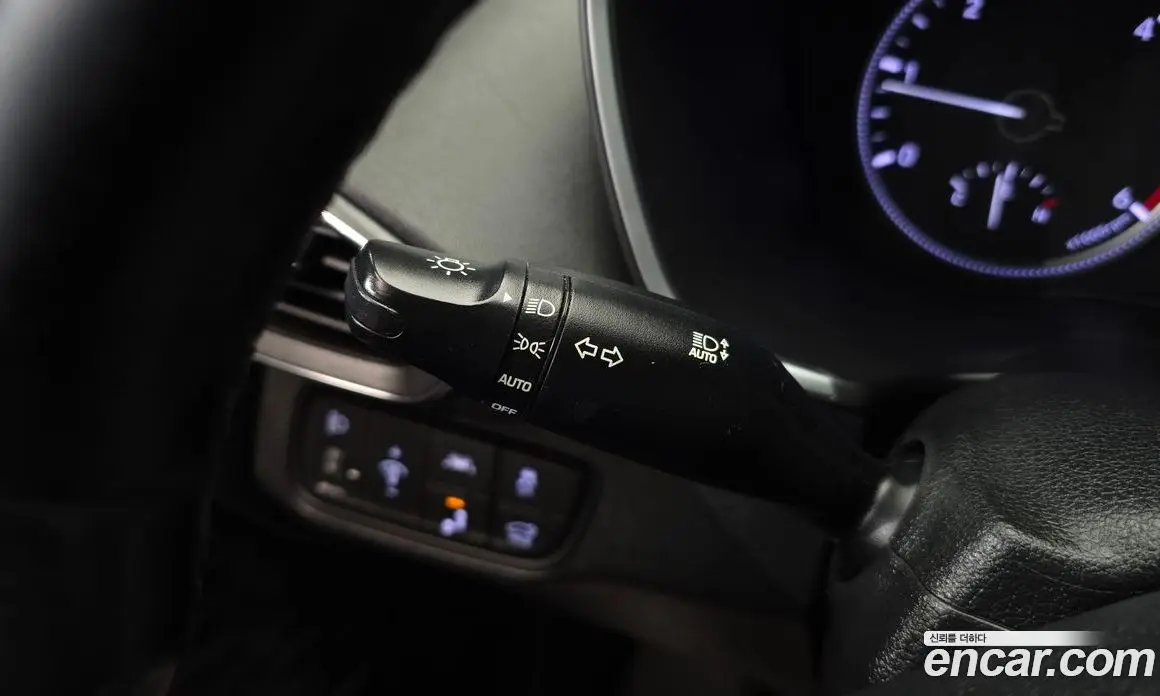 Hyundai Santa Fe 2019 2.0 автомат (гидро), фото 16