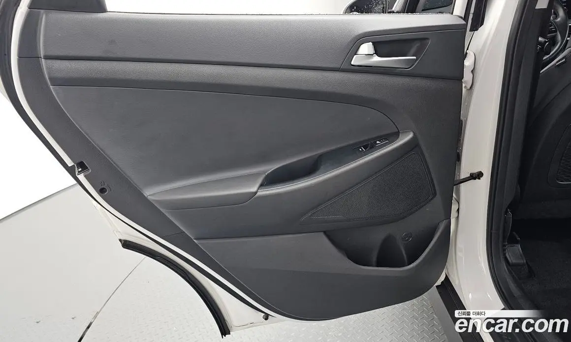 Hyundai Tucson 2019 1.6 автомат (гидро), фото 15