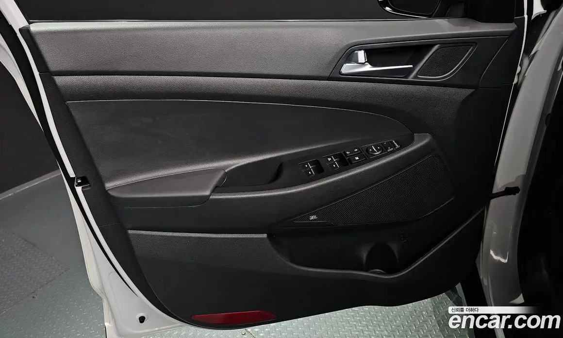 Hyundai Tucson 2019 1.6 автомат (гидро), фото 14