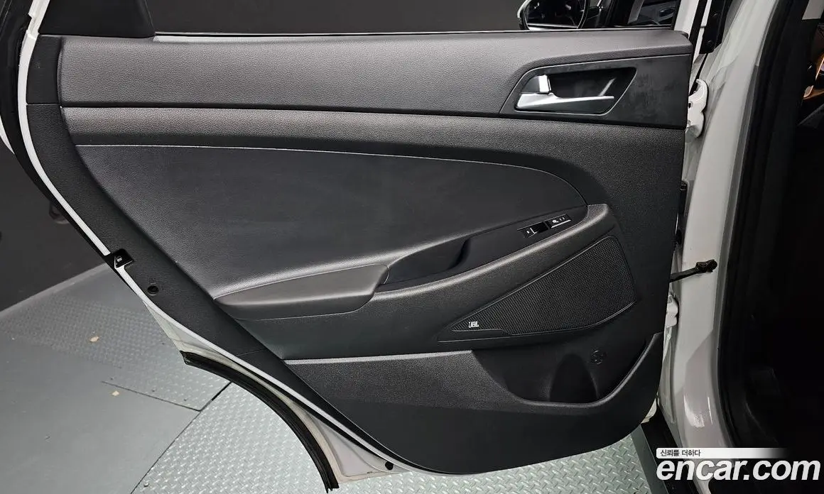 Hyundai Tucson 2019 1.6 автомат (гидро), фото 15