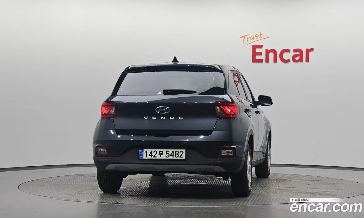 Hyundai Venue 2021 1.6 автомат (гидро), фото 4