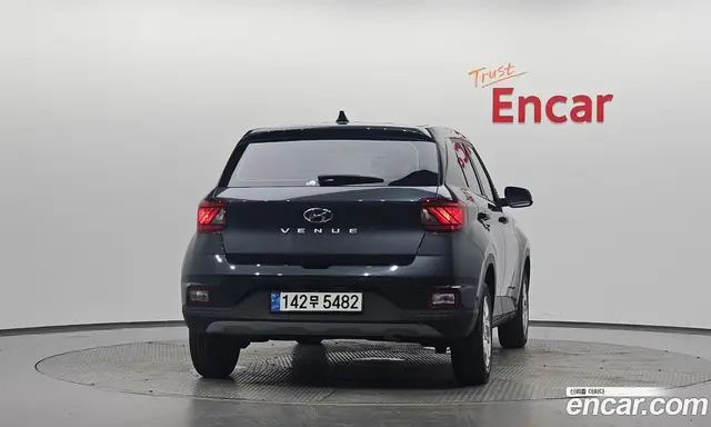 Hyundai Venue 2021 1.6 автомат (гидро), миниатюра 4