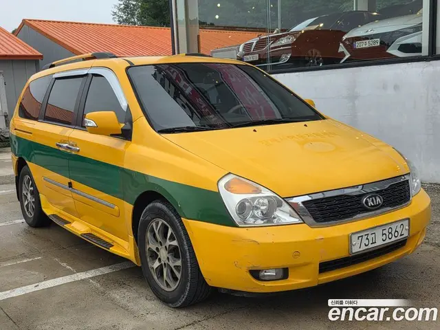 Kia Carnival 2014 2.2 автомат (гидро), миниатюра 3