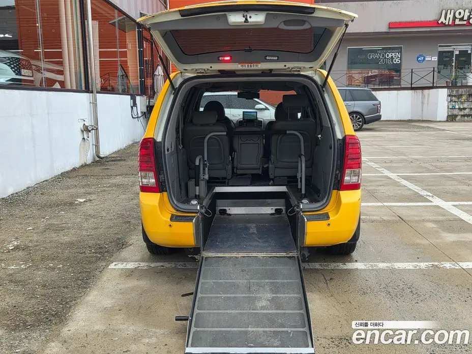 Kia Carnival 2014 2.2 автомат (гидро), фото 7