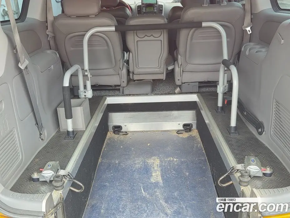 Kia Carnival 2014 2.2 автомат (гидро), фото 8