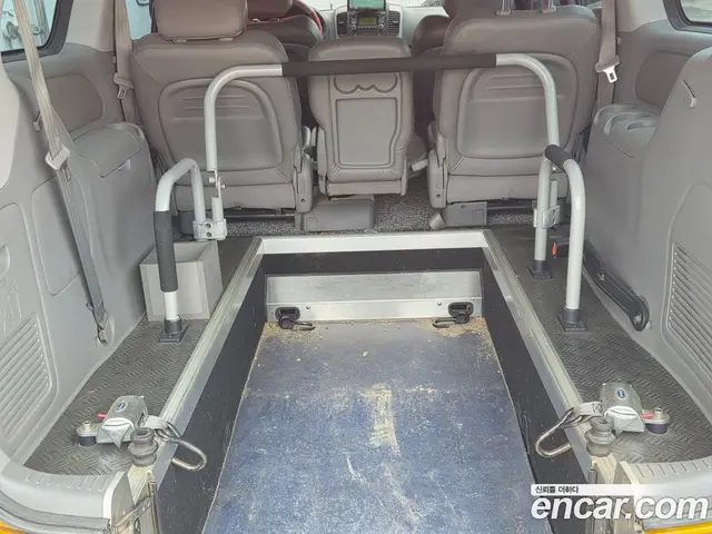 Kia Carnival 2014 2.2 автомат (гидро), миниатюра 8