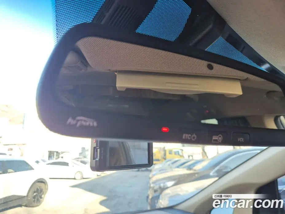 Kia Carnival 2015 2.2 автомат (гидро), фото 14