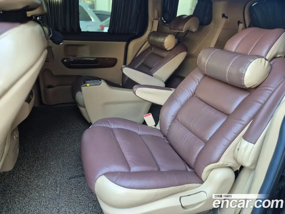 Kia Carnival 2015 2.2 автомат (гидро), фото 15