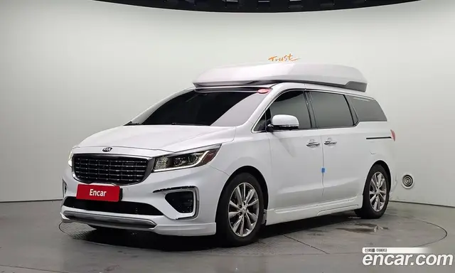Kia Carnival, 2018, 111 614 км