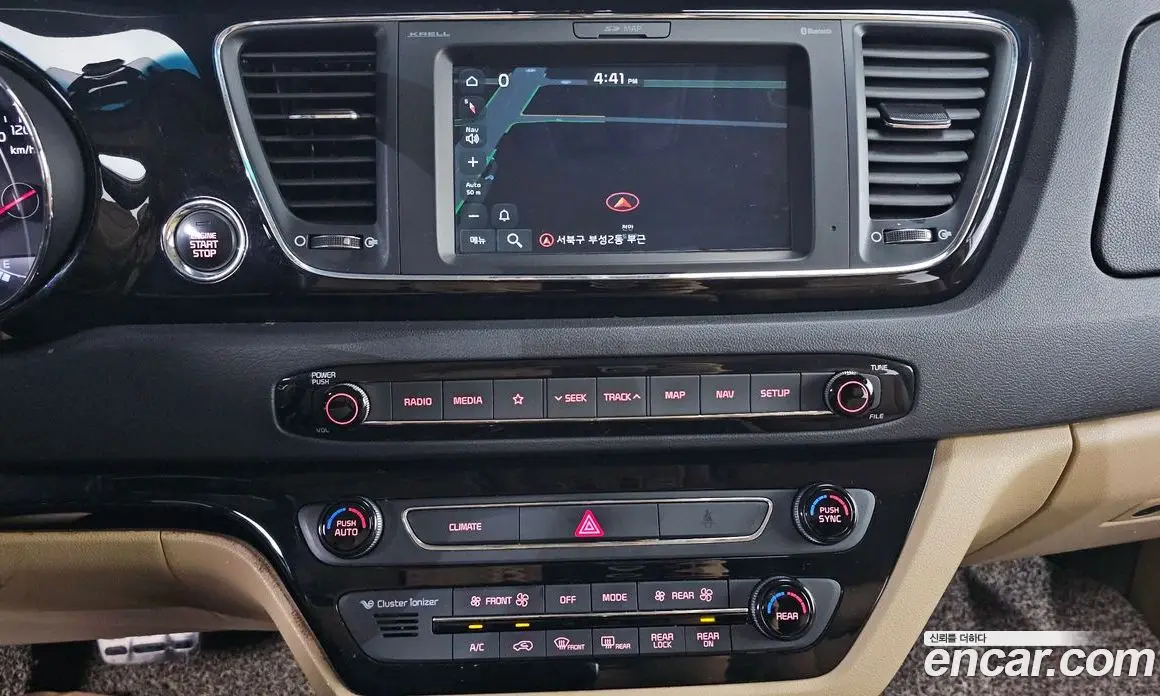 Kia Carnival 2018 2.2 автомат (гидро), фото 16