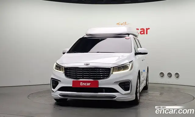 Kia Carnival 2018 2.2 автомат (гидро), миниатюра 3