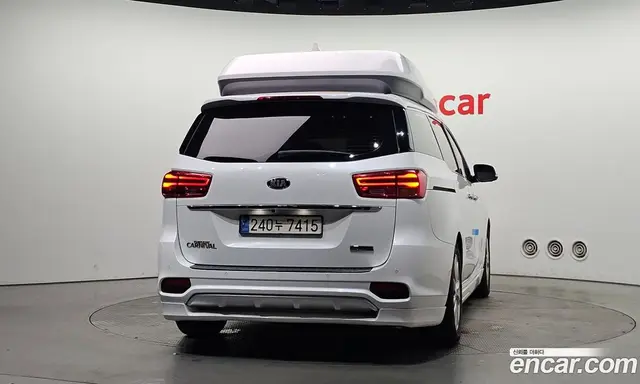 Kia Carnival 2018 2.2 автомат (гидро), миниатюра 4