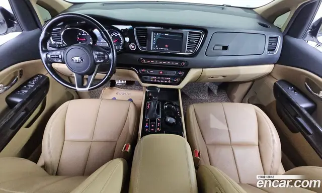 Kia Carnival 2018 2.2 автомат (гидро), миниатюра 7