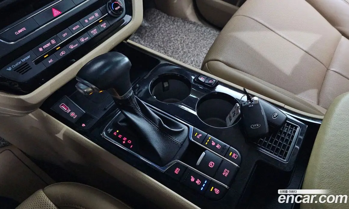 Kia Carnival 2018 2.2 автомат (гидро), фото 9