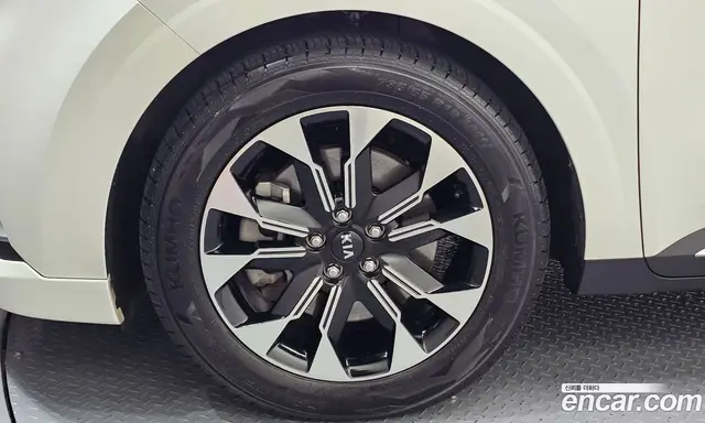 Kia Carnival 2020 2.2 автомат (гидро), миниатюра 5