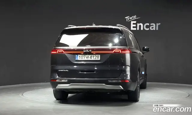 Kia Carnival 2021 2.2 автомат (гидро), миниатюра 4