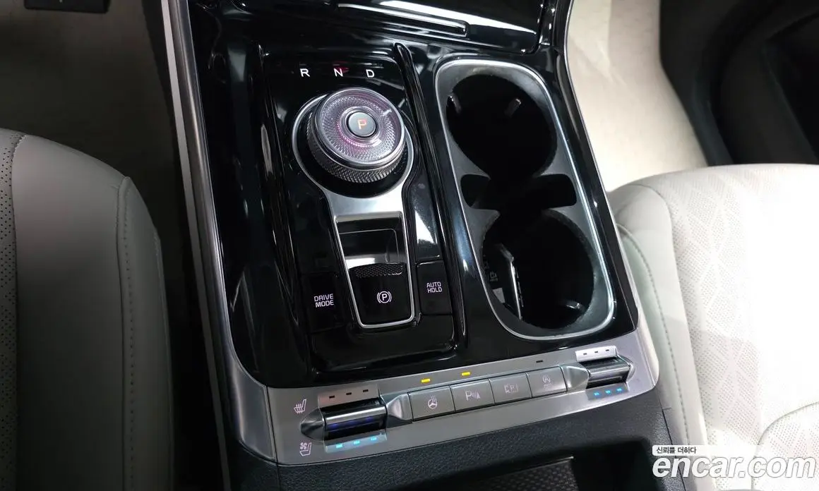 Kia Carnival 2021 2.2 автомат (гидро), фото 9