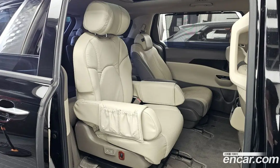 Kia Carnival 2021 2.2 автомат (гидро), фото 12