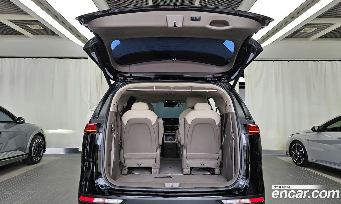 Kia Carnival 2021 2.2 автомат (гидро), фото 20