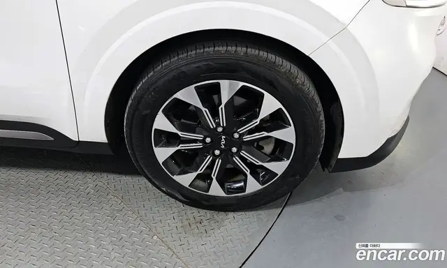 Kia Carnival 2023 2.2 автомат (гидро), миниатюра 5