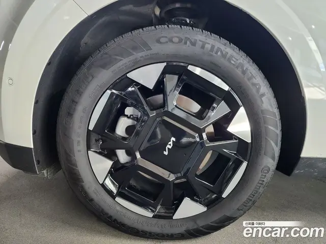 Kia Carnival 2025 1.6 автомат (гидро), миниатюра 5 Kia Carnival 2025 1.6 автомат (гидро), миниатюра 5