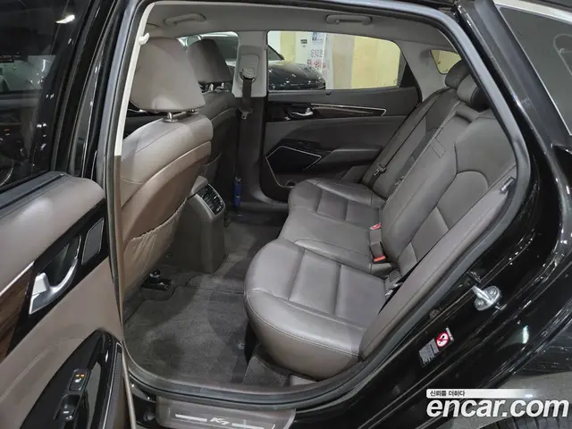 Kia K7 2018 3.0 автомат (гидро), миниатюра 7 Kia K7 2018 3.0 автомат (гидро), миниатюра 7