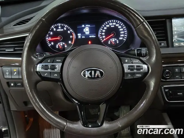 Kia K7 2018 3.0 автомат (гидро), миниатюра 9 Kia K7 2018 3.0 автомат (гидро), миниатюра 9