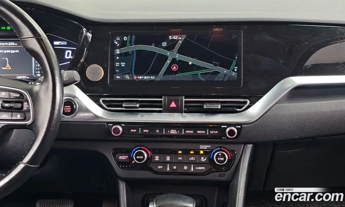 Kia Niro 2021 1.6 автомат (гидро), фото 20