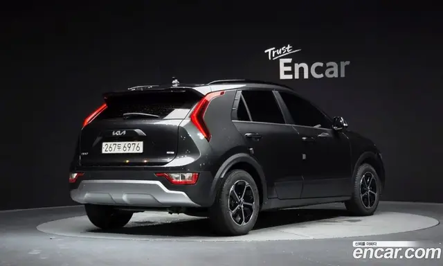 Kia Niro 2022 1.6 автомат (гидро), миниатюра 2