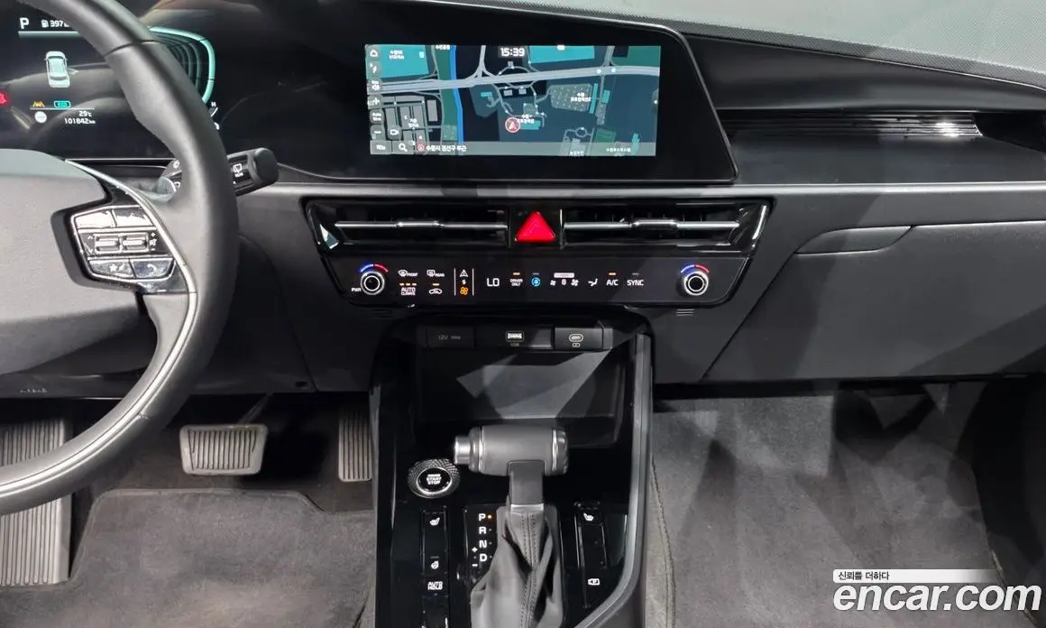 Kia Niro 2022 1.6 автомат (гидро), фото 14