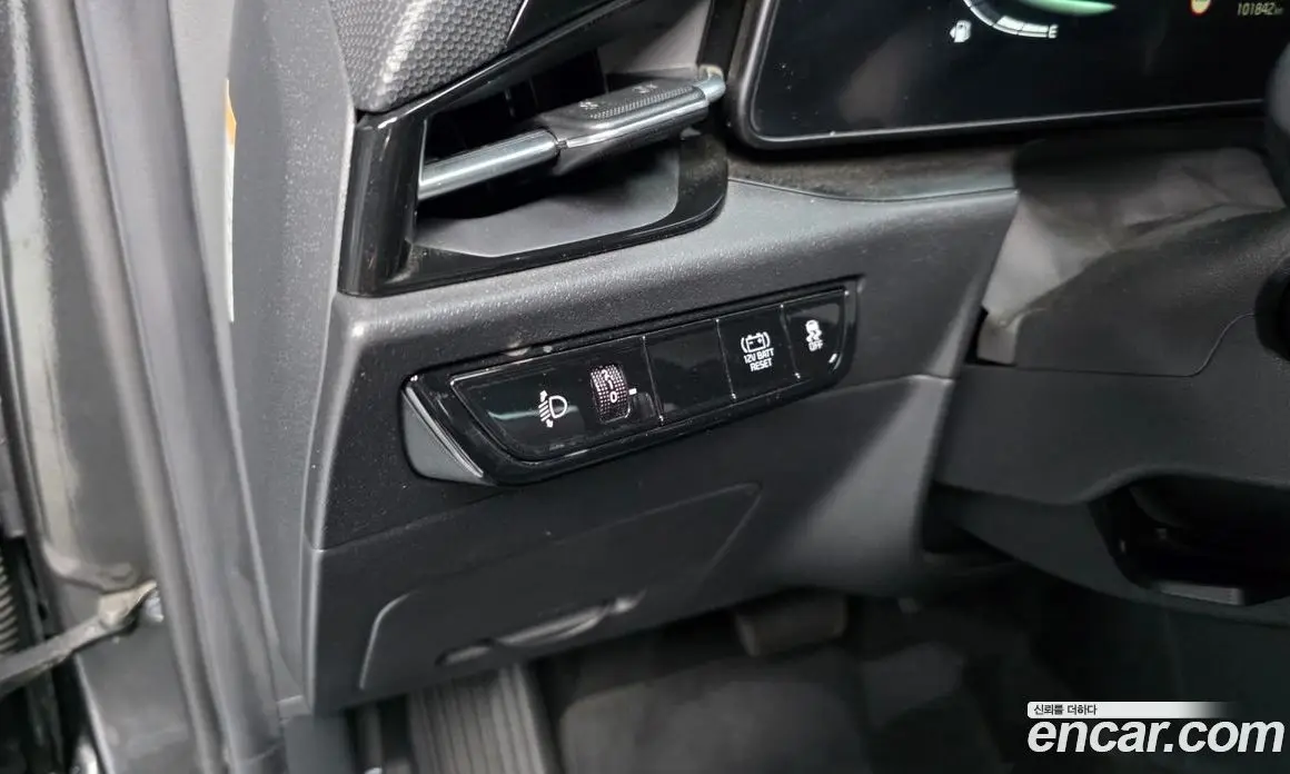 Kia Niro 2022 1.6 автомат (гидро), фото 17