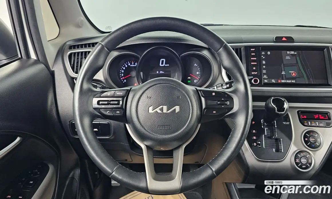 Kia Ray 2022 1.0 автомат (гидро), фото 14