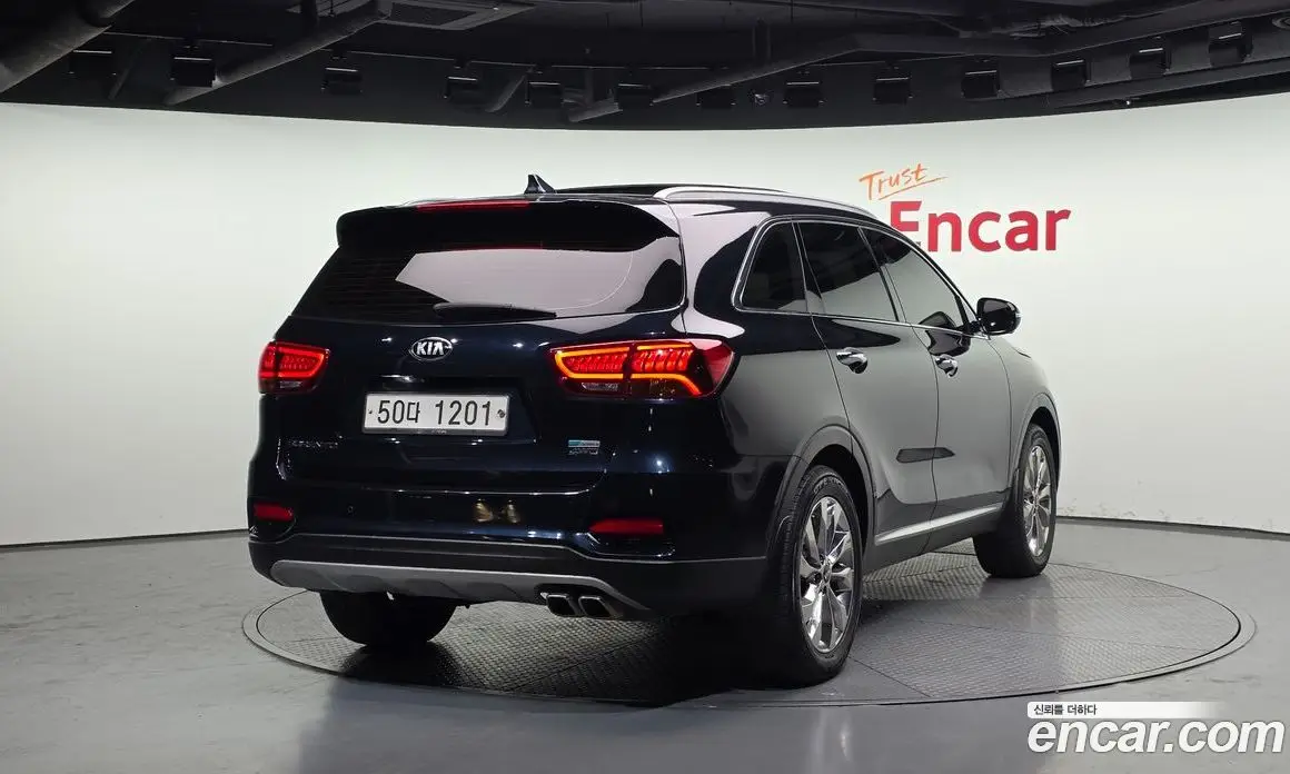 Kia Sorento 2017 2.2 автомат (гидро), фото 2 Kia Sorento 2017 2.2 автомат (гидро), фото 2