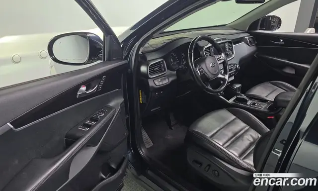 Kia Sorento 2017 2.2 автомат (гидро), миниатюра 11 Kia Sorento 2017 2.2 автомат (гидро), миниатюра 11